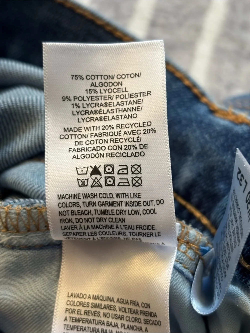 Lucky Brand Jeans, Vintage Straight, 30x32, W30, L32, Medium Blue Wash Denim